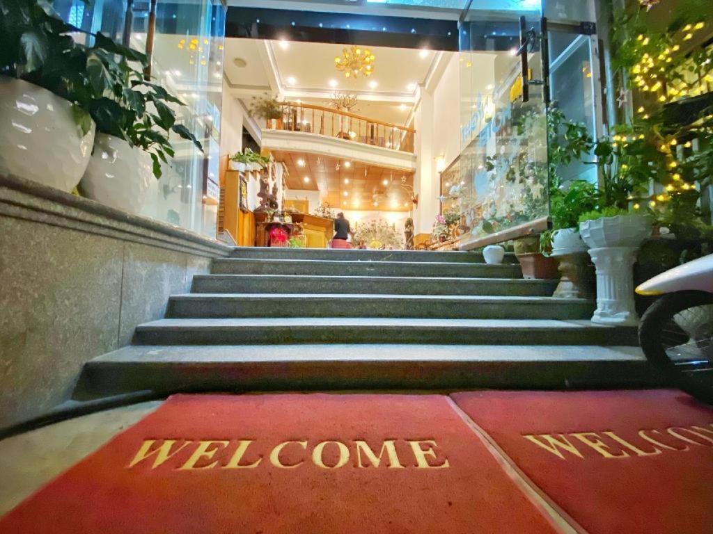 Gold Night Hotel Đà Lạt Extérieur photo
