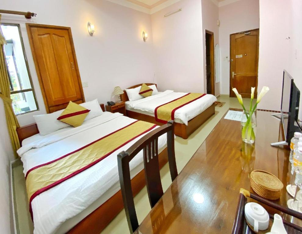Gold Night Hotel Đà Lạt Extérieur photo