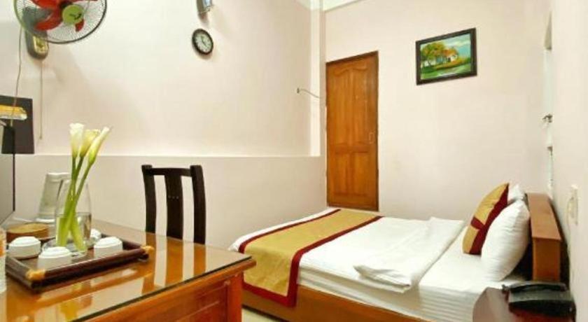 Gold Night Hotel Đà Lạt Extérieur photo