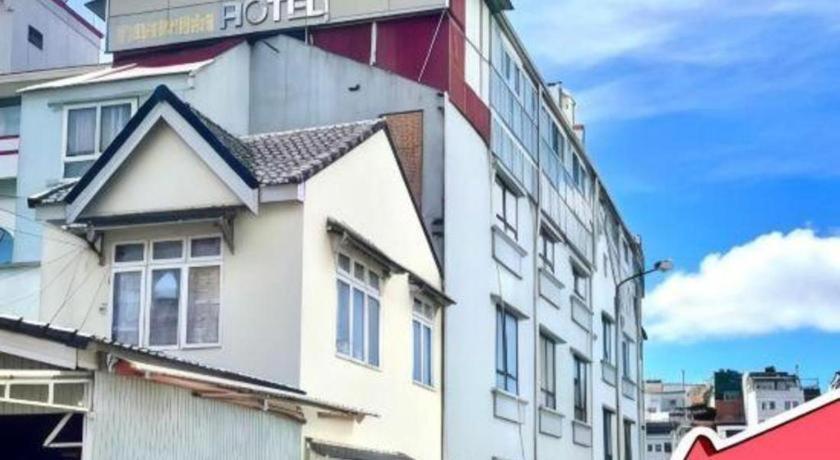 Gold Night Hotel Đà Lạt Extérieur photo