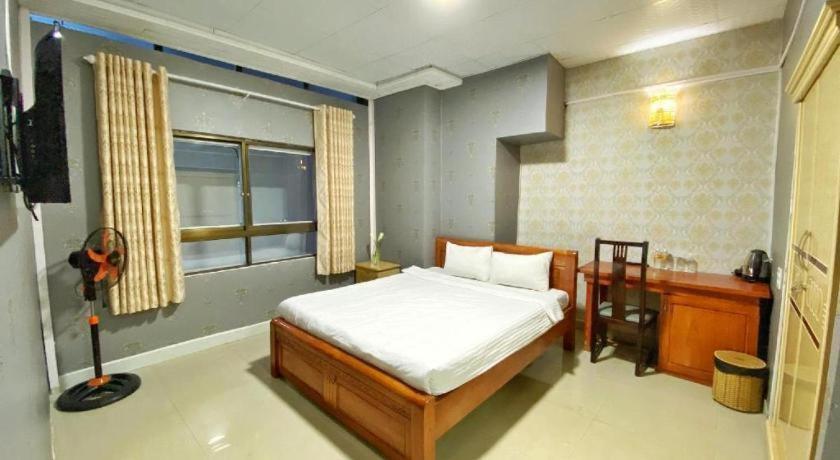 Gold Night Hotel Đà Lạt Extérieur photo