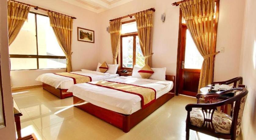 Gold Night Hotel Đà Lạt Extérieur photo