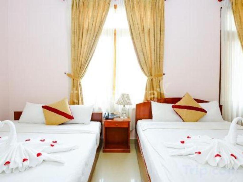 Gold Night Hotel Đà Lạt Extérieur photo