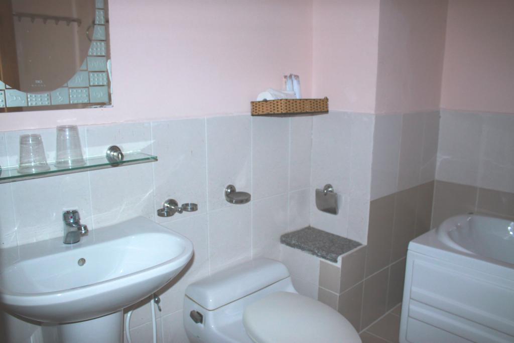 Gold Night Hotel Đà Lạt Extérieur photo